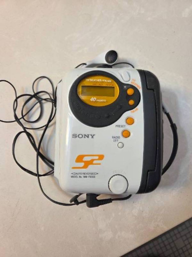 Sony S2 Sports Walkman WM-FS222 portable cassette player with FM/AM/TV/Weather radio