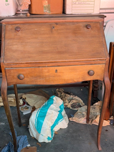 Oak slant-front secretary desk, American Victorian style