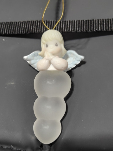 Porcelain ornament titled 'Praying Angel Icicle' by Enesco Precious Moments