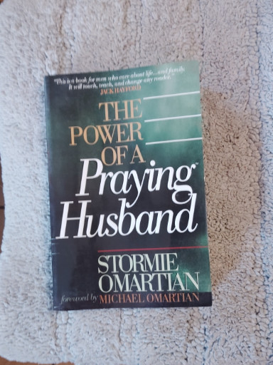 Paperback book titled 'The Power of a Praying Husband' by Stormie Omartian