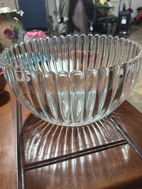 Crystal bowl with vertical ribbed pattern, likely Tiffany & Co. or similar high-end crystal manufacturer
