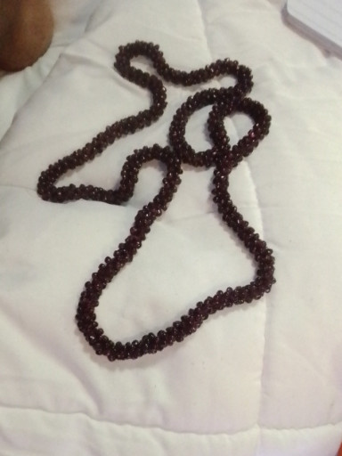Garnet bead necklace in twisted rope style