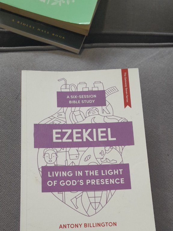 Book titled 'Ezekiel: Living in the Light of God's Presence' by Antony Billington