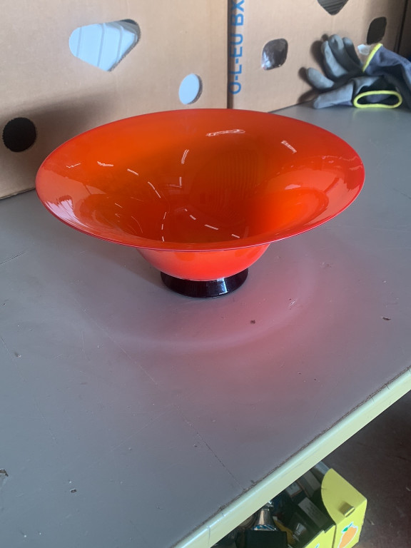 Vase en verre opaline rouge 'Anni Trenta' par Venini, Murano