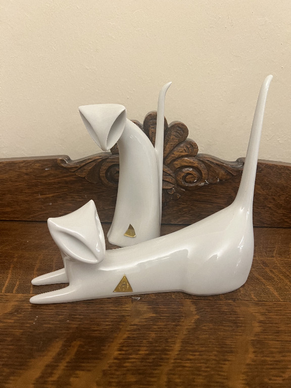 Porcelain figurines of stylized cats by Jaroslav Ježek for Royal Dux