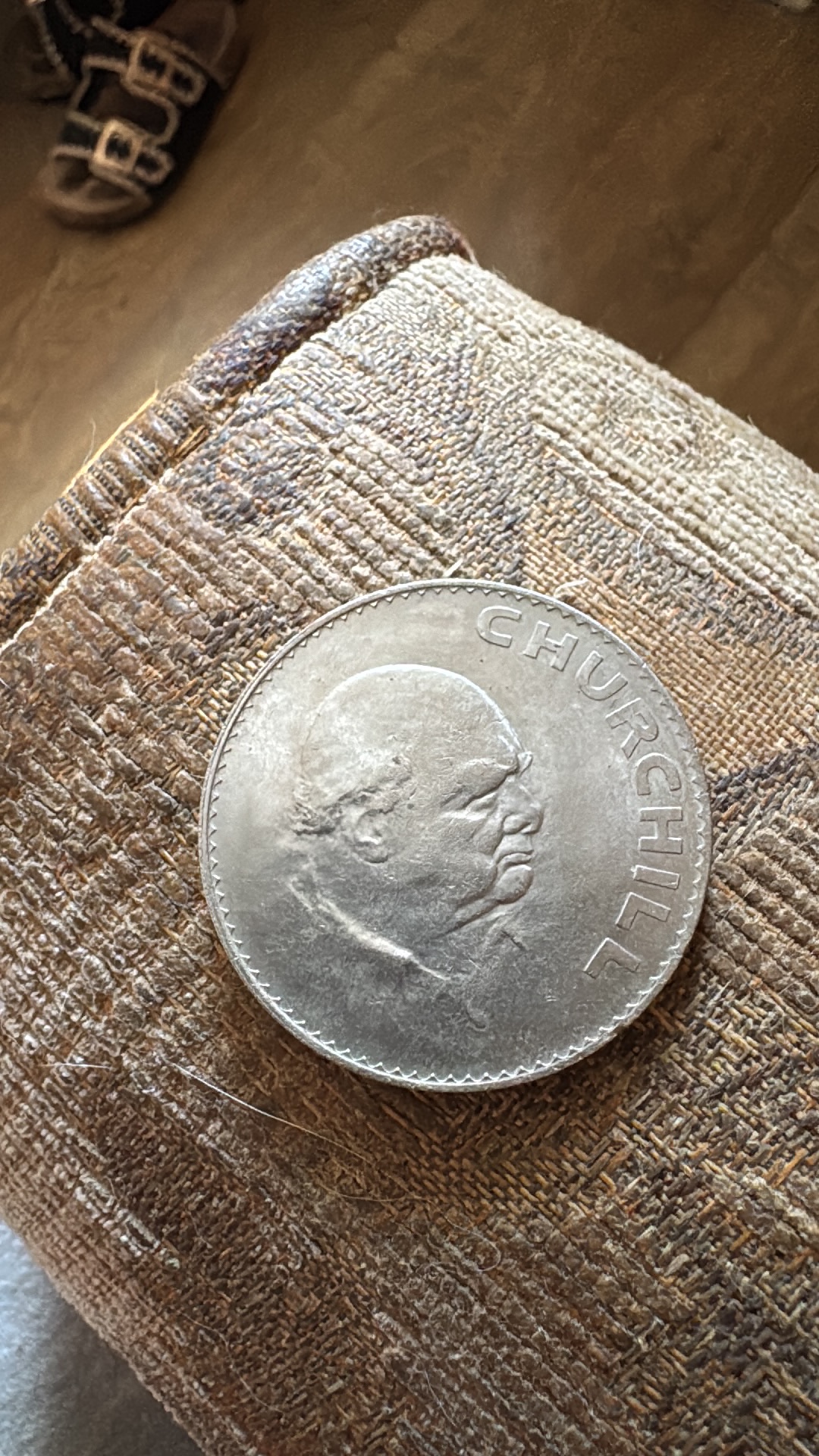 Silver crown coin commemorating Sir Winston Churchill