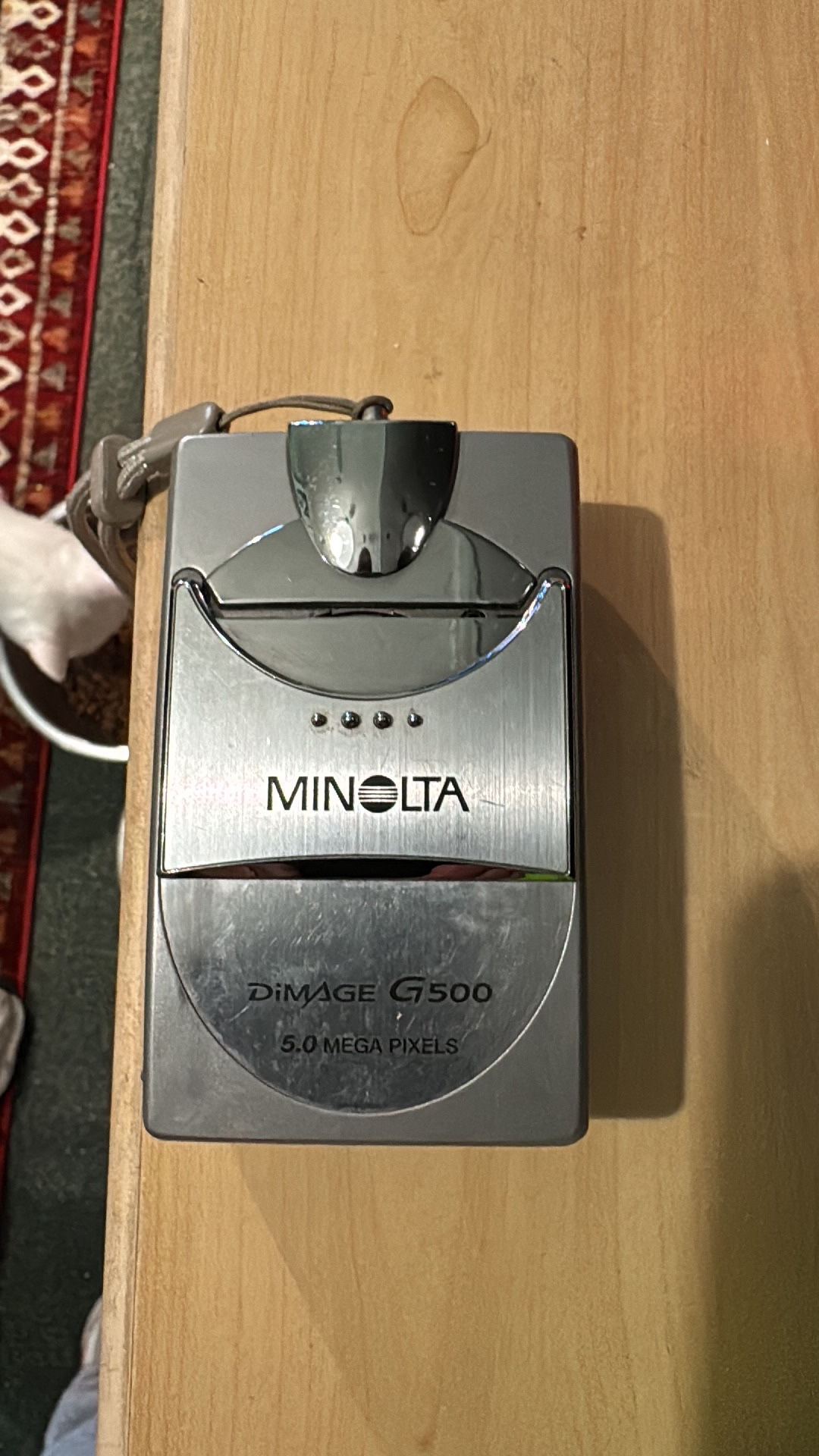 Minolta DiMAGE G500 5.0 megapixel digital camera
