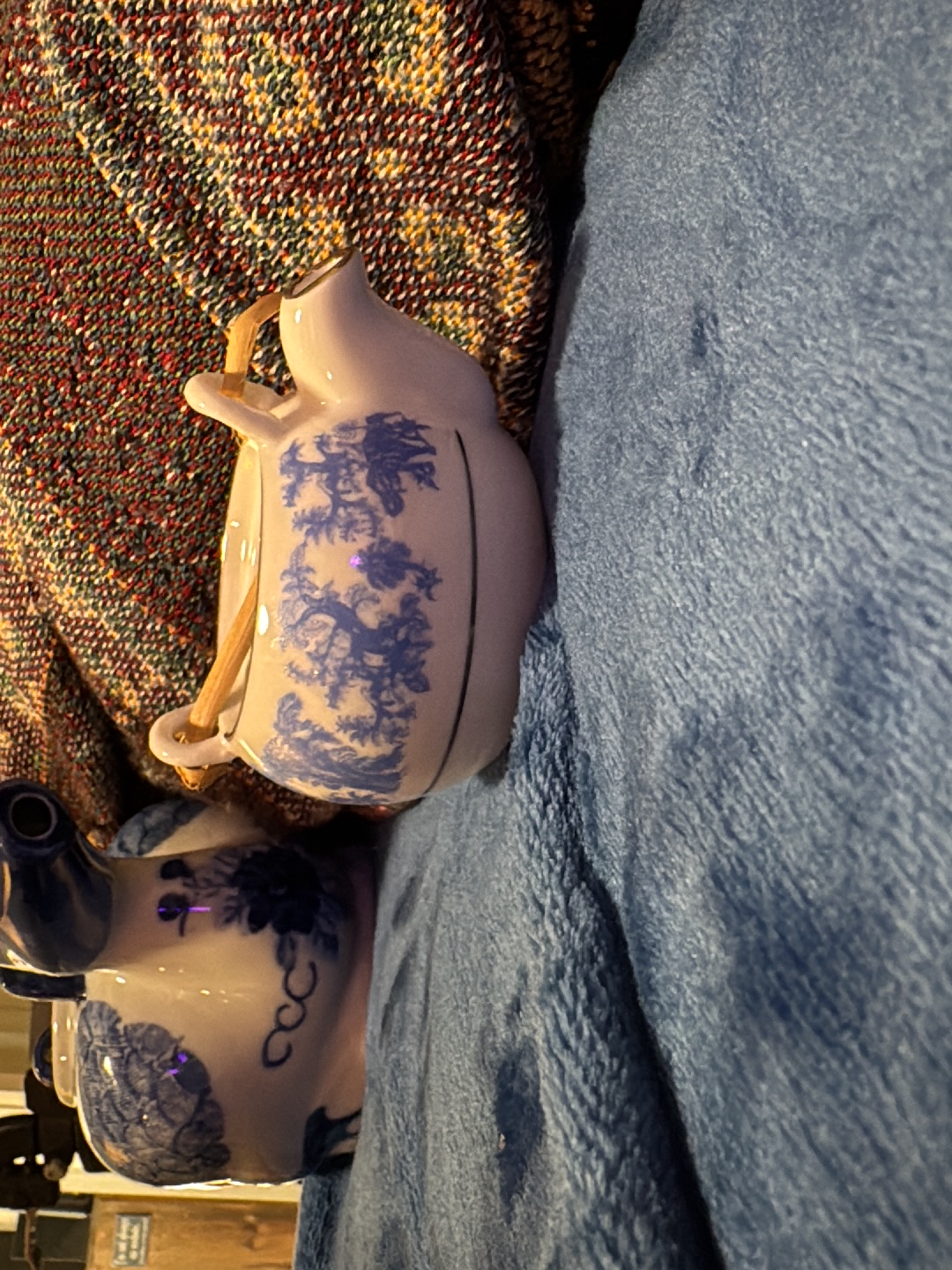 Porcelain miniature teapot with Blue Willow pattern