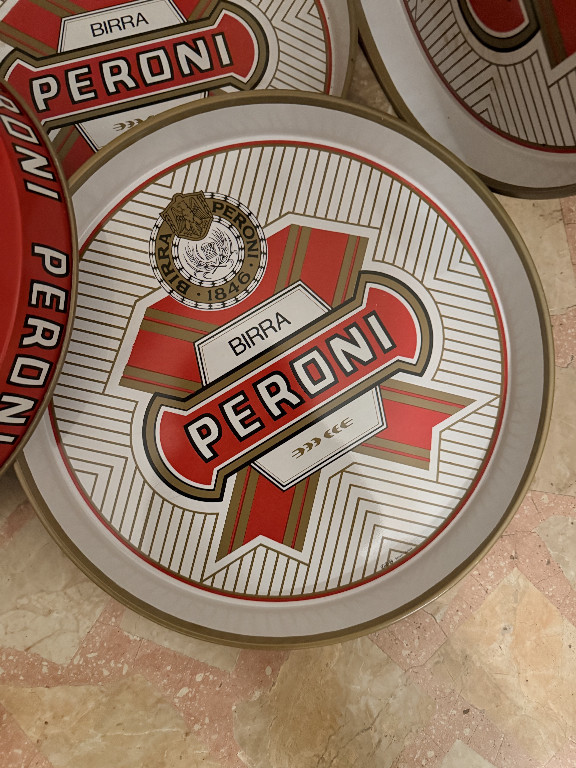 Vassoio pubblicitario rotondo in metallo 'Birra Peroni'