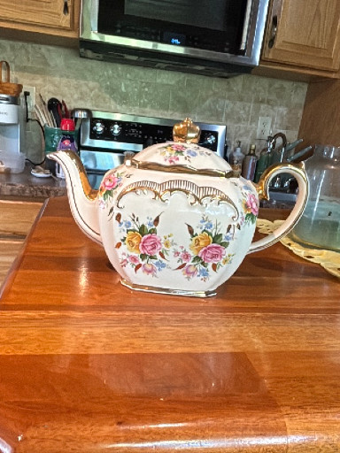 Porcelain teapot titled 'Princess Cube' by Sadler, England