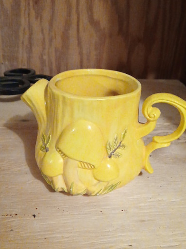 Ceramic mushroom-shaped creamer by Arnels