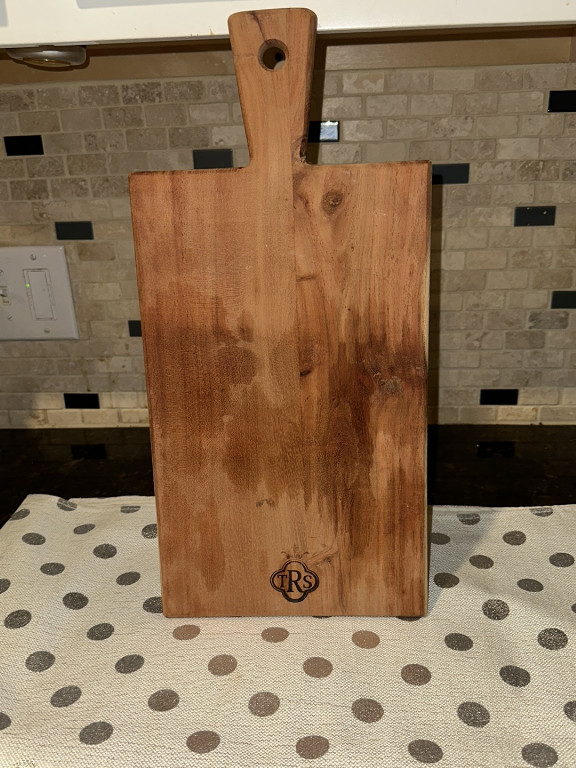 Acacia wood cutting board or serving board with handle