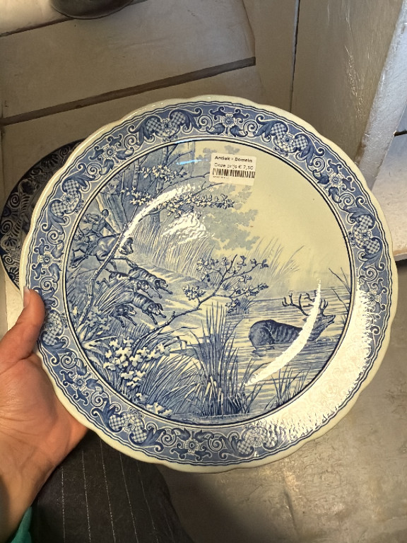 Ceramic charger plate titled 'The Hunt' by Royal Sphinx Boch, Belgium
