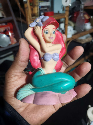 Figura de juguete de plástico de Ariel de 'La Sirenita' de Disney