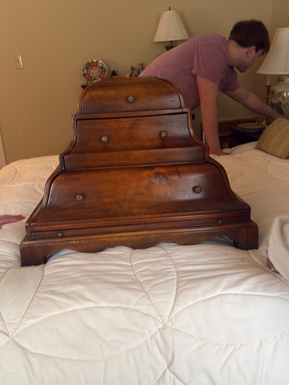 Mahogany serpentine-front bureau or desk with tiered compartments