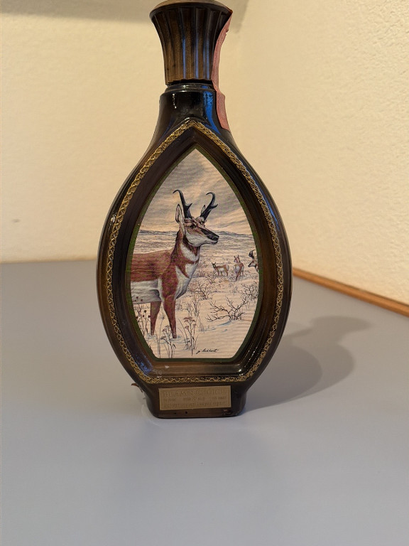 Ceramic decanter titled 'Pronghorn Antelope' by James Lockhart for Jim Beam Beam's Choice