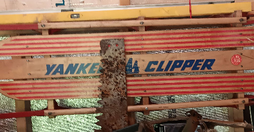 Wooden snow sled 'Yankee Clipper' by Flexible Flyer