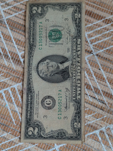 1976 Series $2 United States Federal Reserve Note with misalignment printing error
