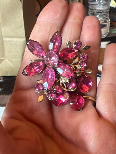 Vintage pink and red rhinestone floral brooch, likely by Juliana (Delizza & Elster)