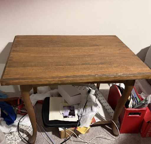 Wooden folding card table with scalloped edge