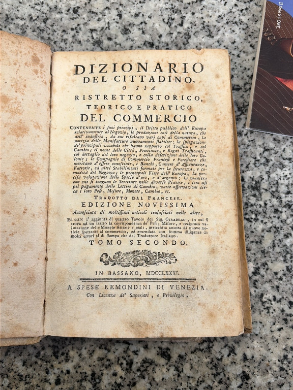 Libro antico 'Dizionario del Cittadino, o sia Ristretto Storico, Teorico e Pratico del Commercio' - Tomo Secondo, pubblicato da Remondini di Venezia