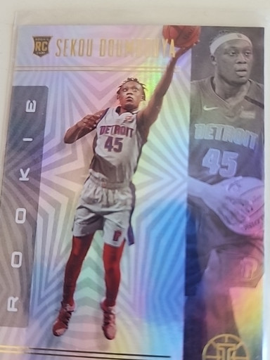 2019-20 Panini Illusions Rookie Card #195 featuring Sekou Doumbouya