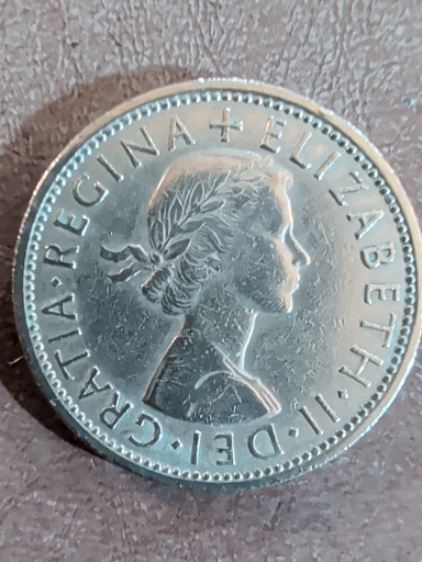 British cupro-nickel coin, Two Shillings (Florin) featuring Queen Elizabeth II, issued by the Royal Mint