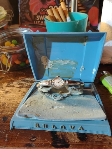 Vintage Bulova ladies wristwatch with 10K gold-filled case and original presentation box