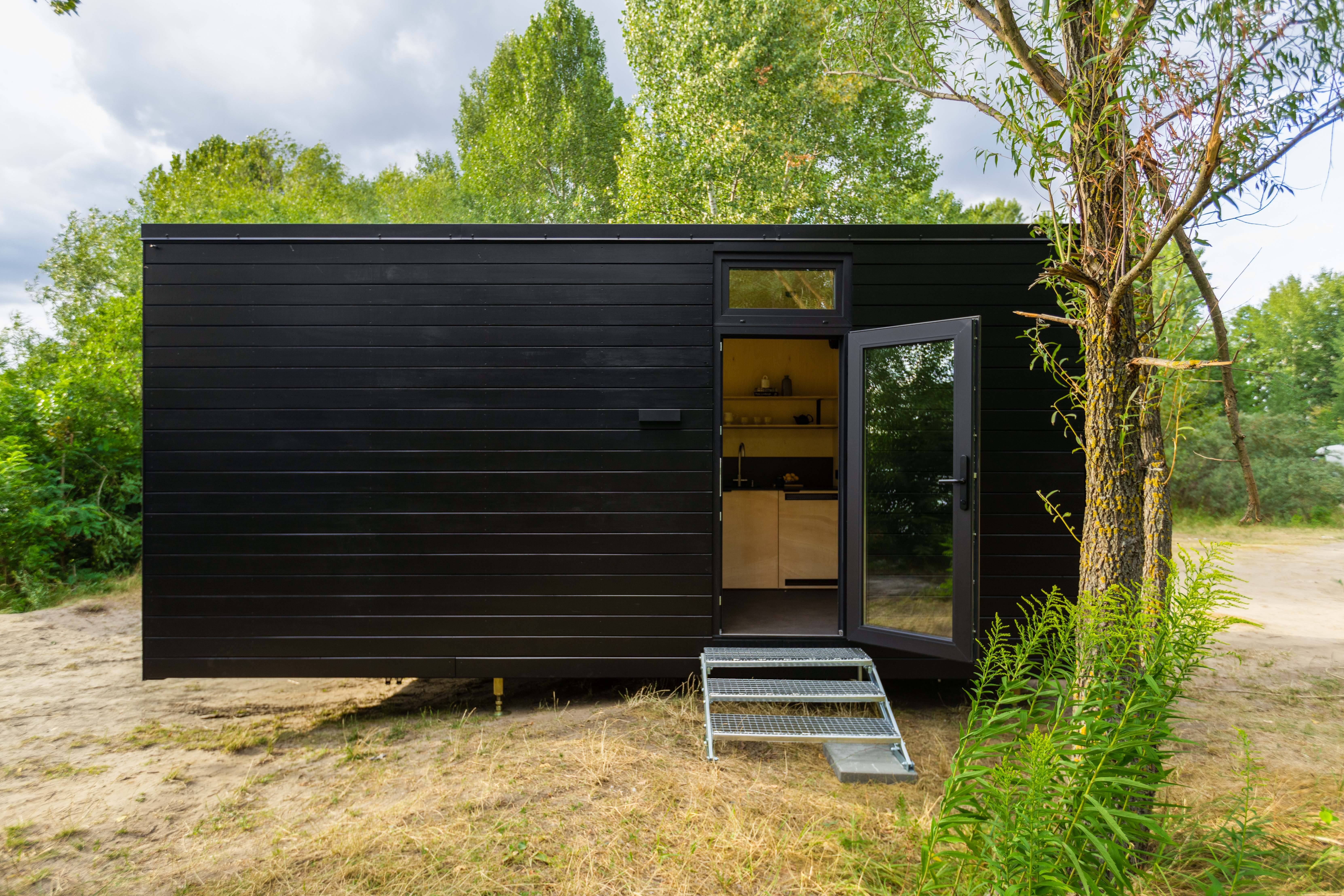 M1 STEALTH Exterior - Image 4
