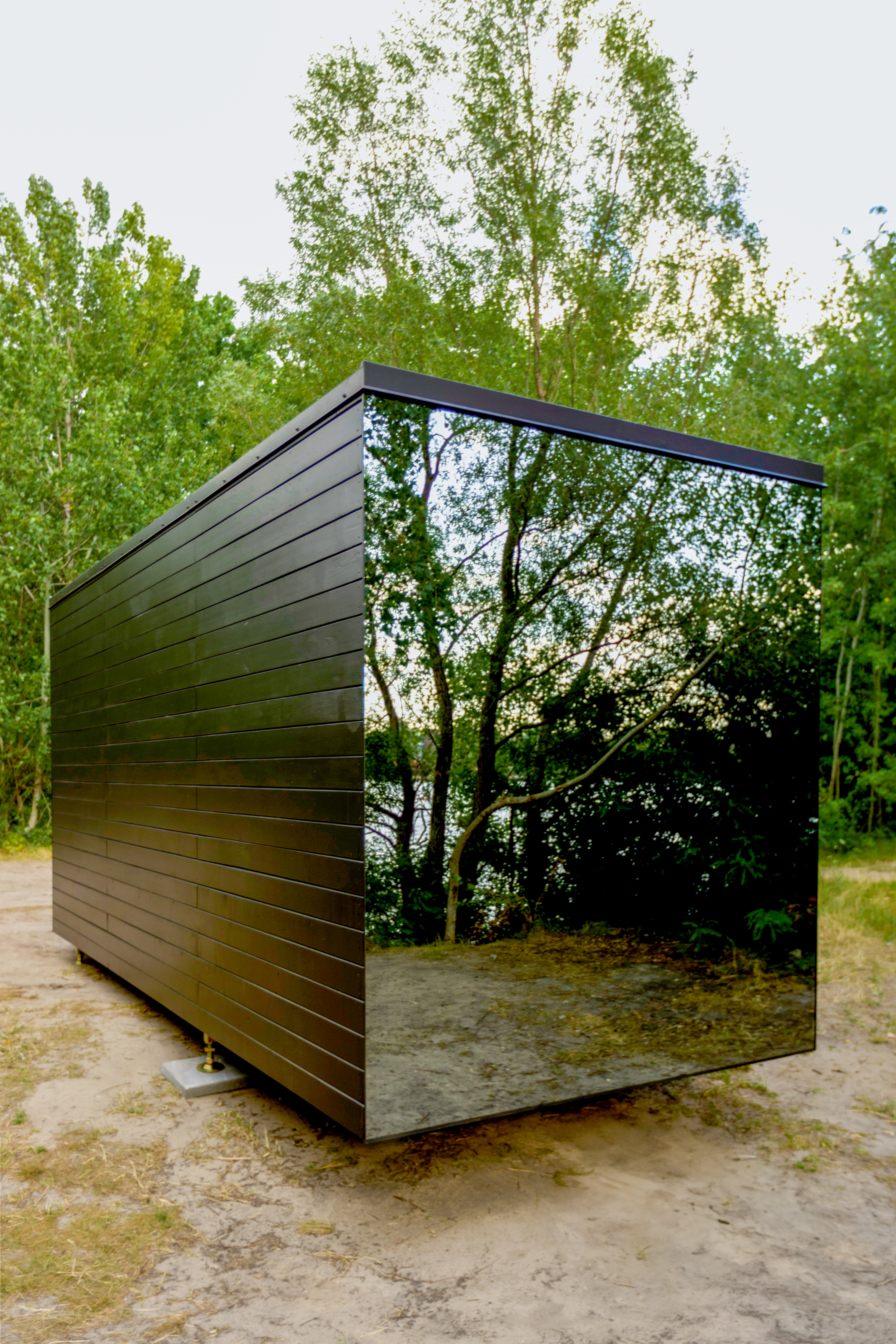M1 STEALTH Exterior - Image 5