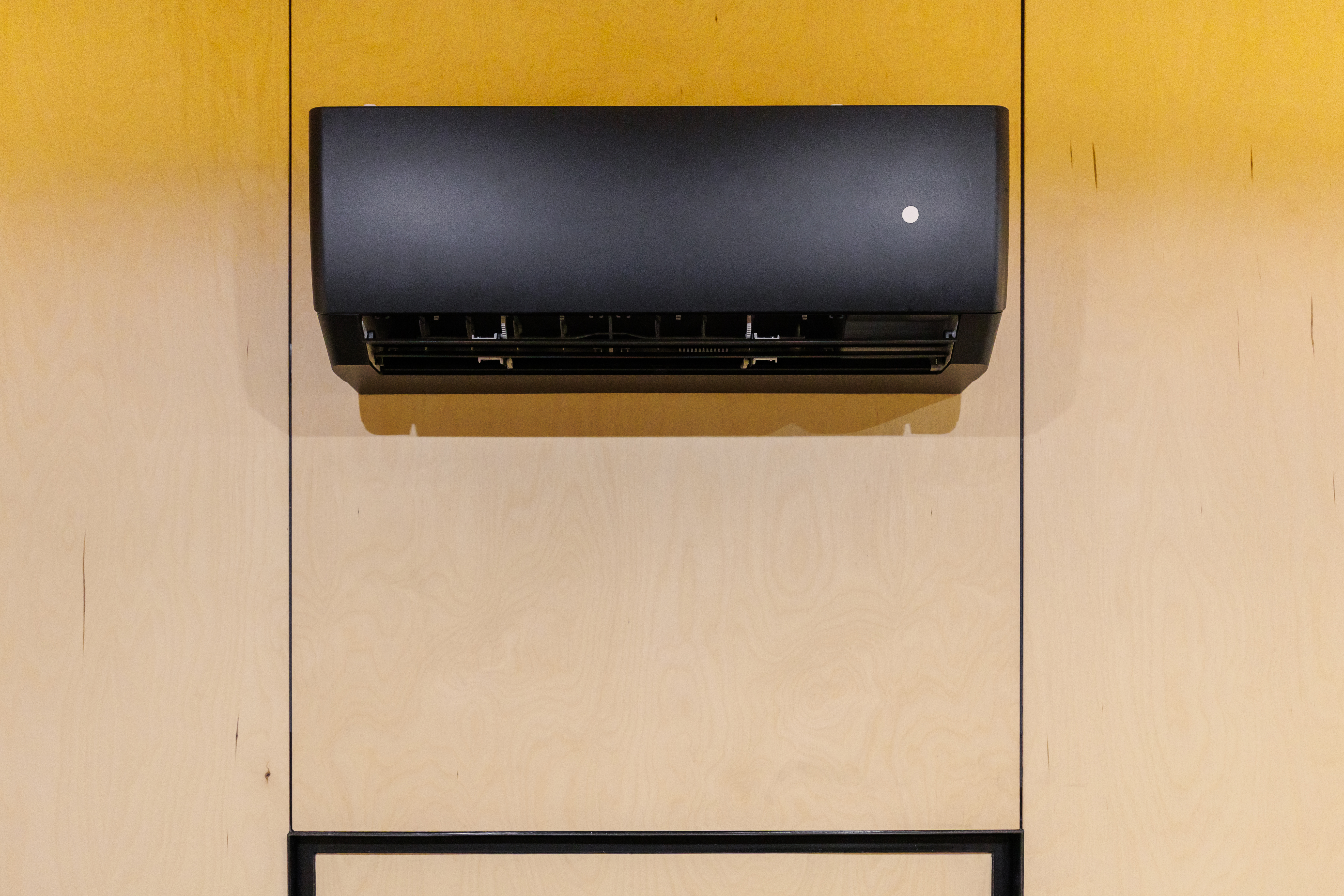 Model 2 Appliances & Details - Image 5