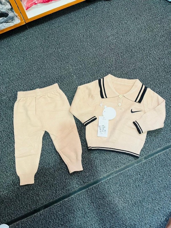Ensemble bébé Nike (0-2 ans)