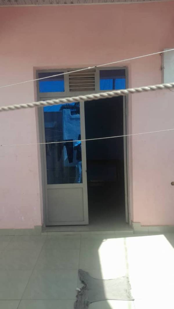 Maison de 3 chambres, salon et 2 salles de bain