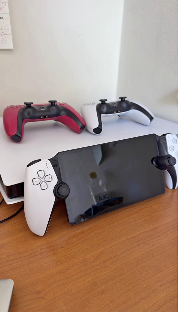 PlayStation 5+ portable 5