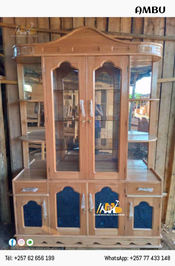 Vitrine de salon CATHÉDRALE (1.40m).