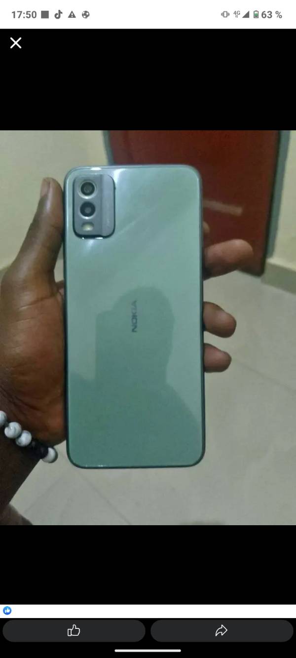 Nokia C32