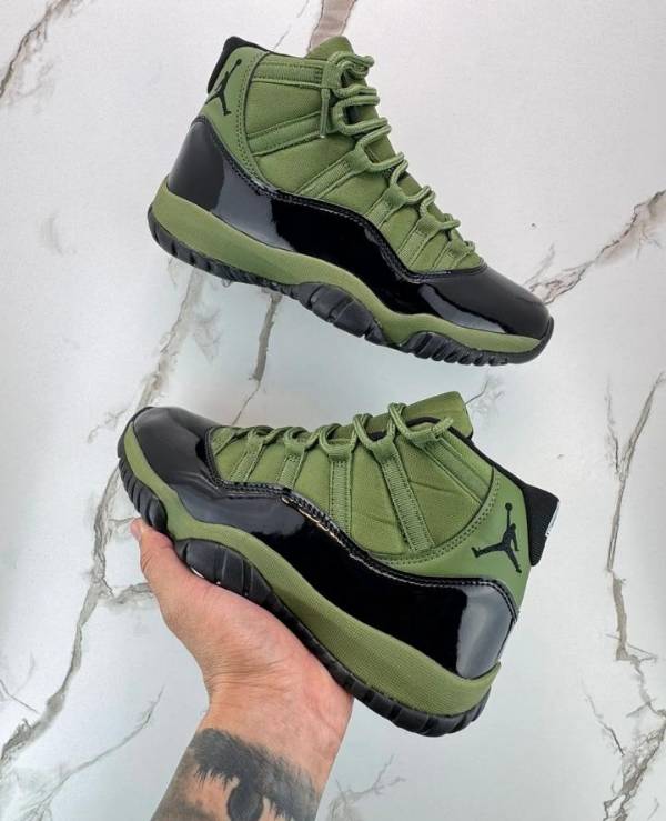 Air Jordan 11