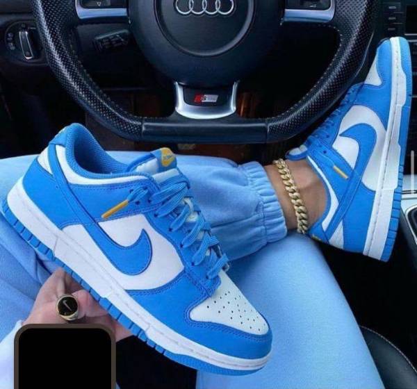 Nike sneakers🌟