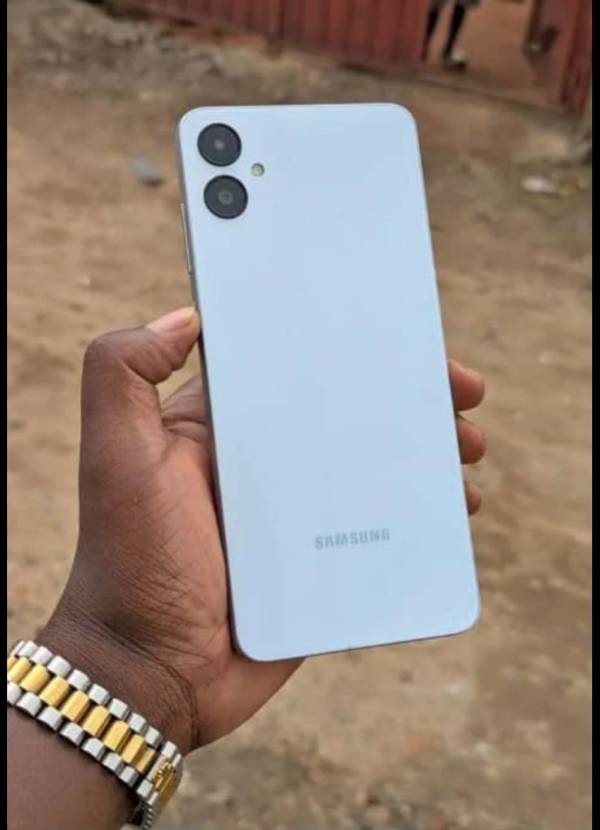 Téléphone Samsung A05