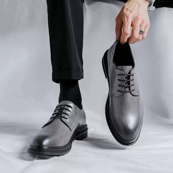 casual shoes