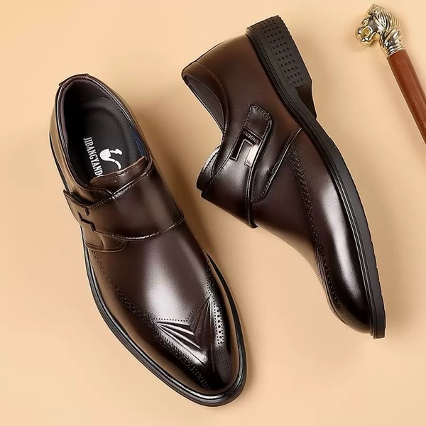 casual shoes