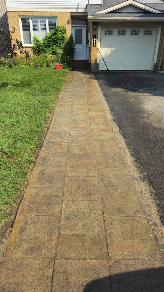 The driveway after replacing the damaged stones.