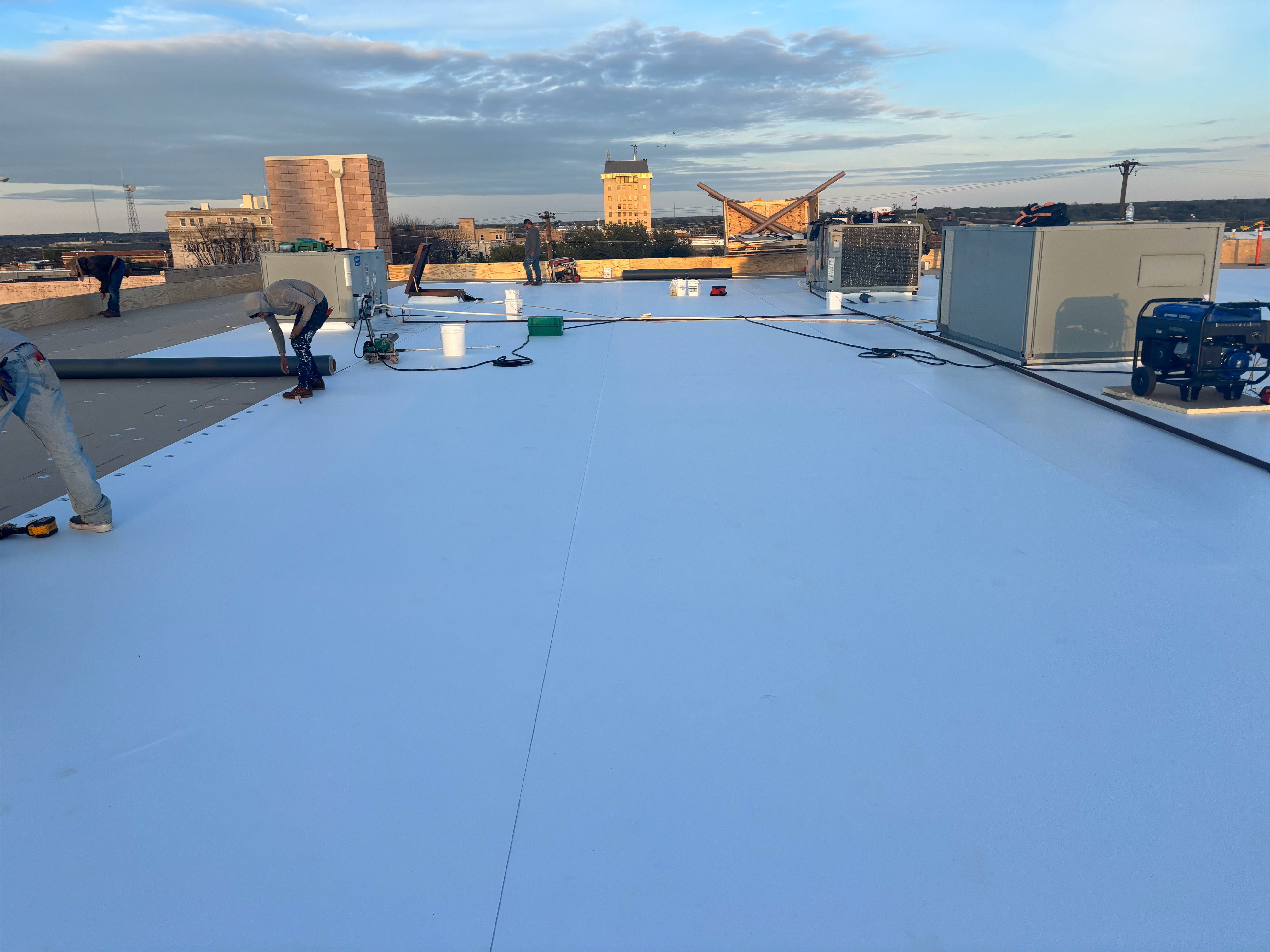 Flat Roofing - Professional flat roofing installation and maintenance for commercial buildings in DFW