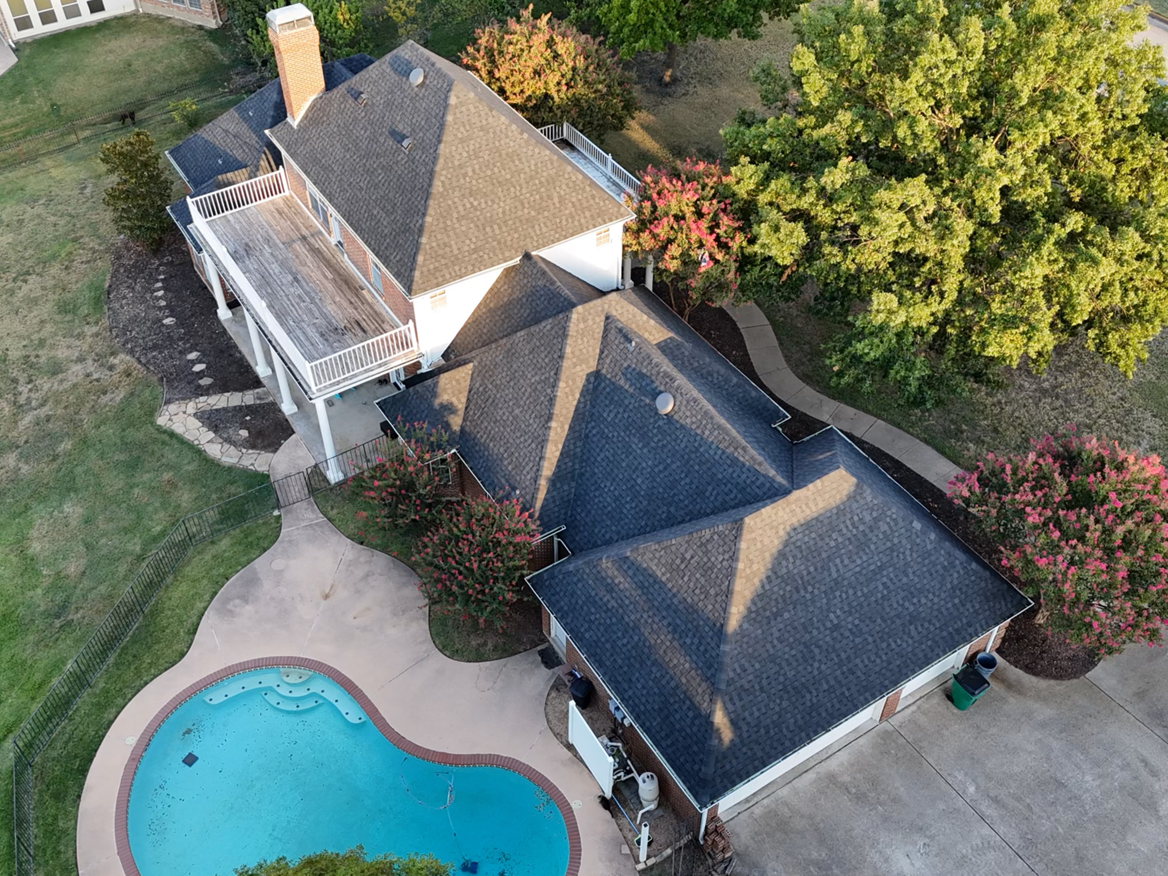 Expert roof installation process by Apex Premier Roofing