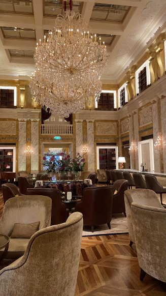 Hotel Seraphine - Part 8