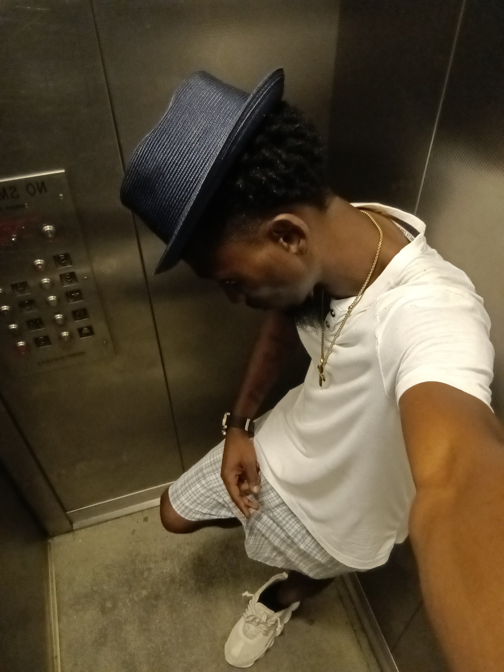 poet...GQ 🍇