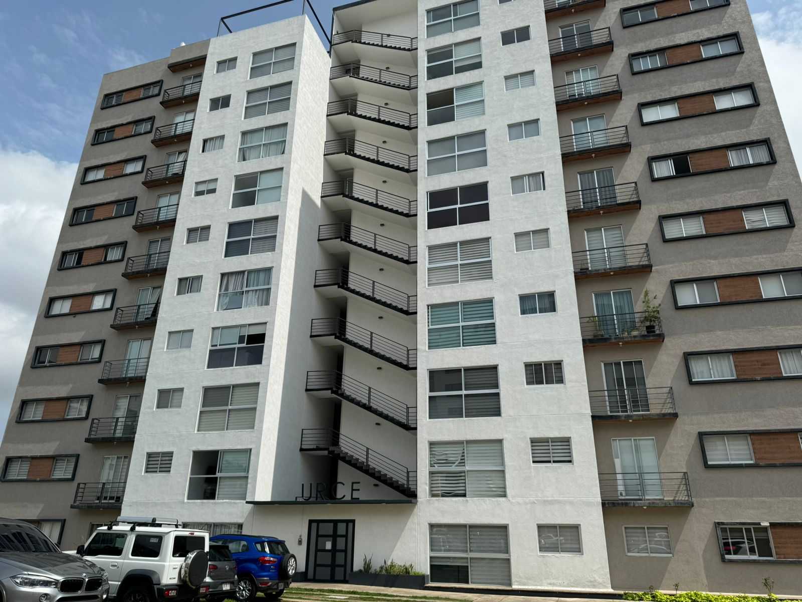 Departamento en venta en Av. Torremolinos 3500, Zapopan - 2 habitaciones y 2 baños