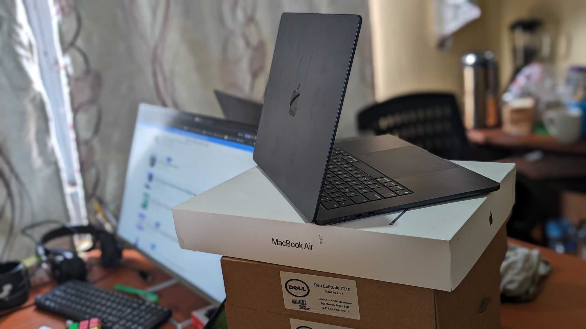 M2 Mackbook Air 2023 15''