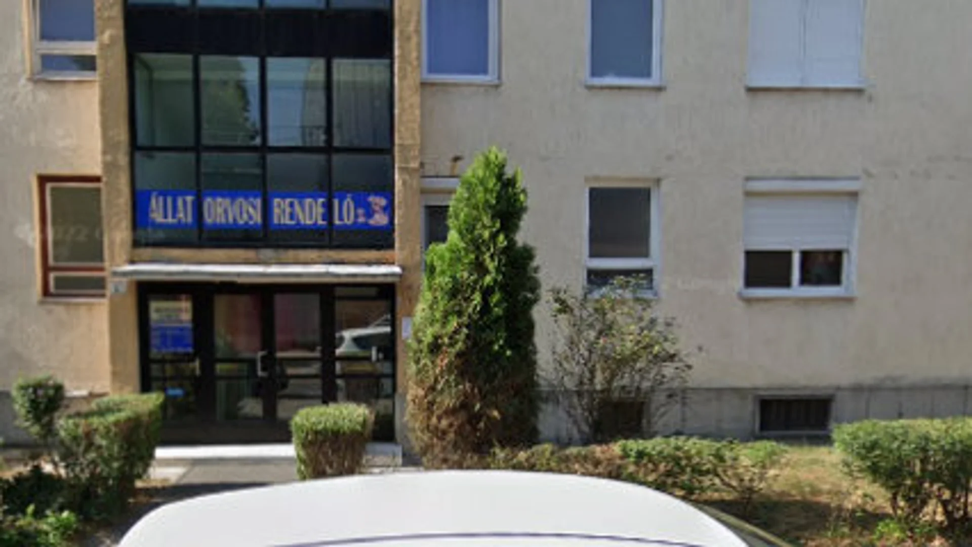 Állatorvosi Rendelő, Dr. Liptai Tibor
