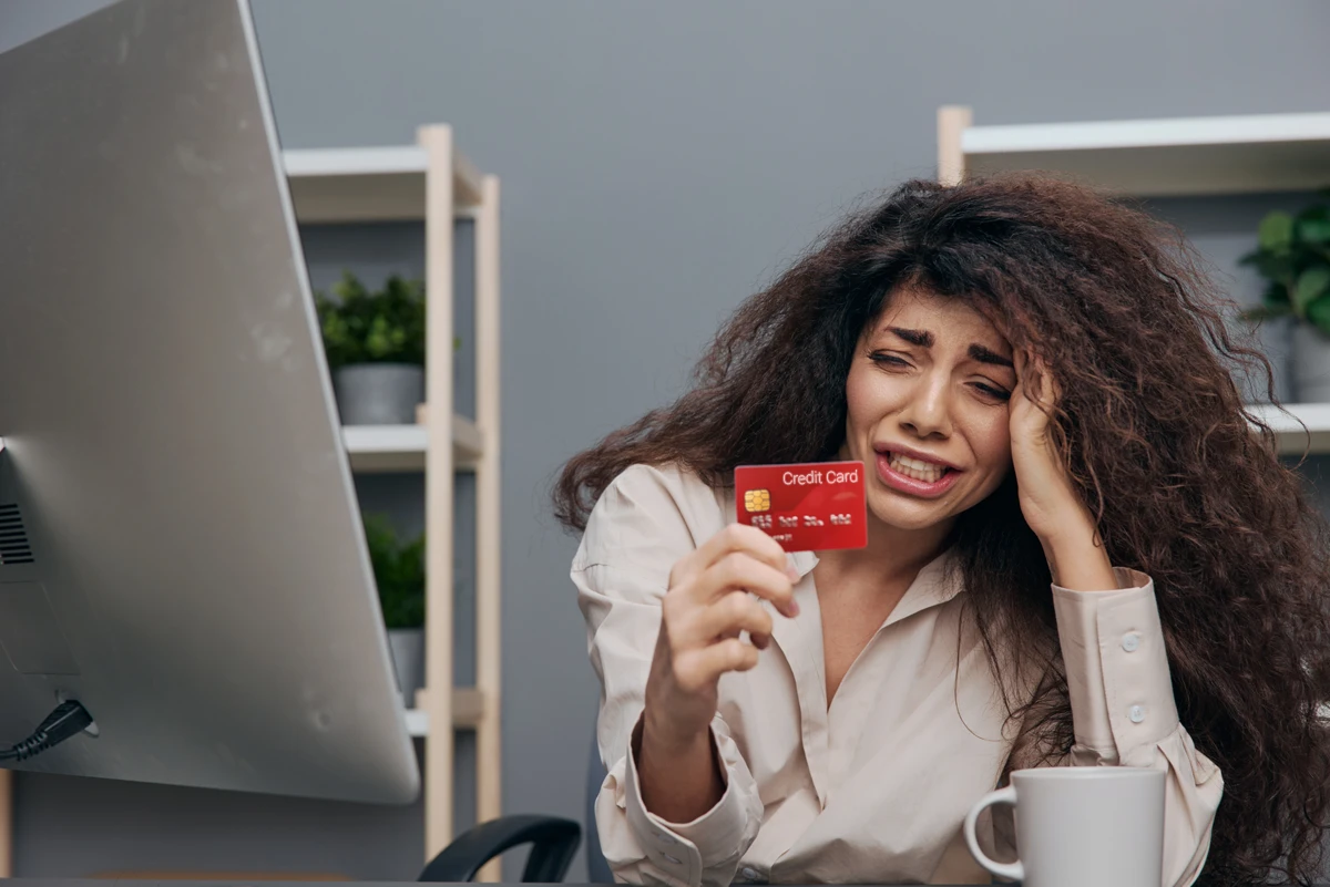Decode Consumer Debt with How Credit Card APY’s Keep People in Debt